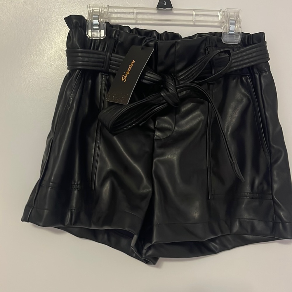 Black Short